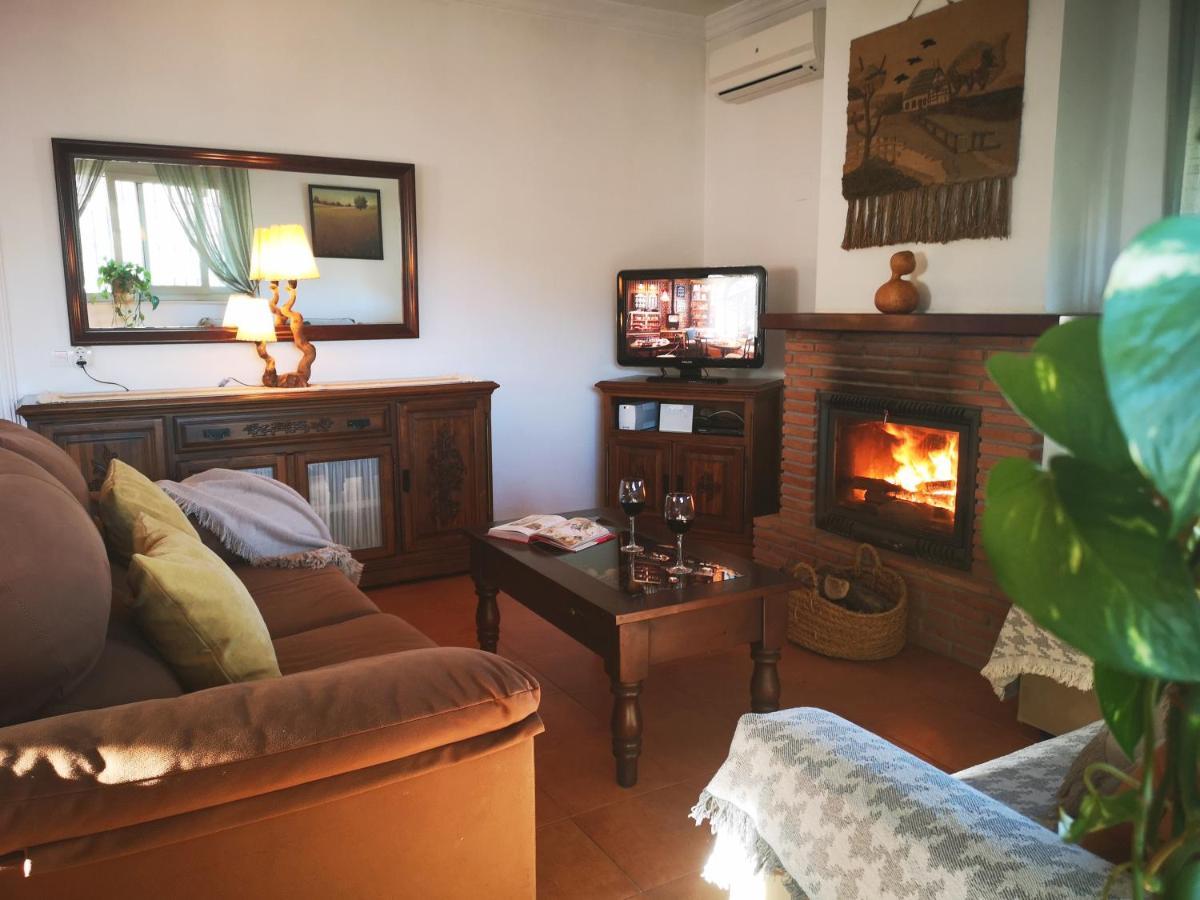 Finca Pil - Casa Rural Con Piscina Vendégház Ríogordo Kültér fotó