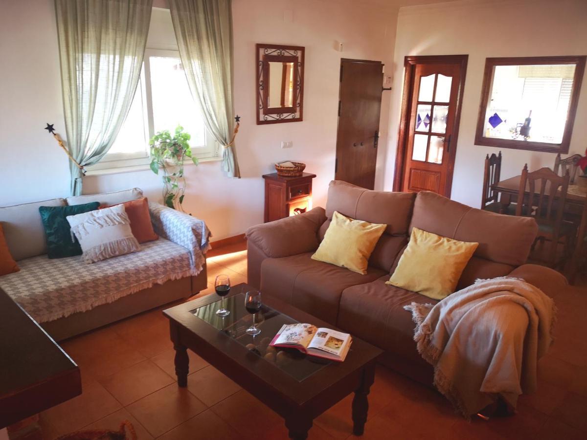Finca Pil - Casa Rural Con Piscina Vendégház Ríogordo Kültér fotó